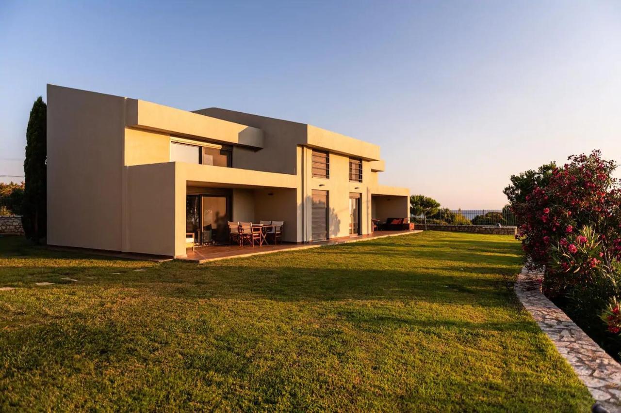 Villa Idyle - Beachfront Residence Tragána 외부 사진